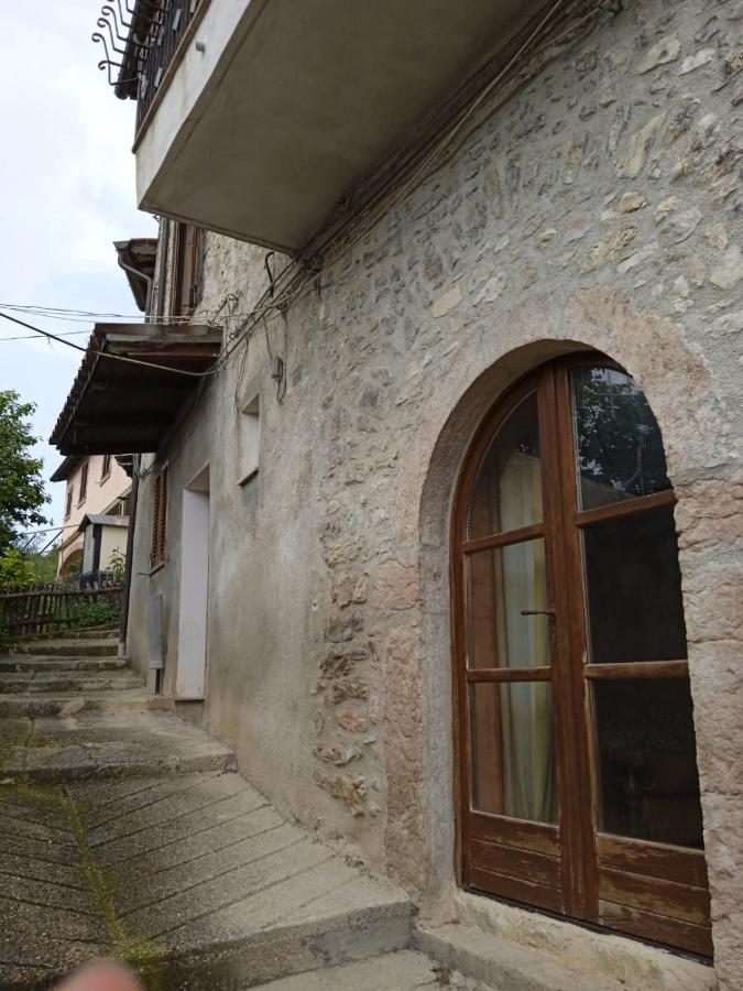 Appartamento Storico A Valle San Martino Di Spoleto Ngoại thất bức ảnh