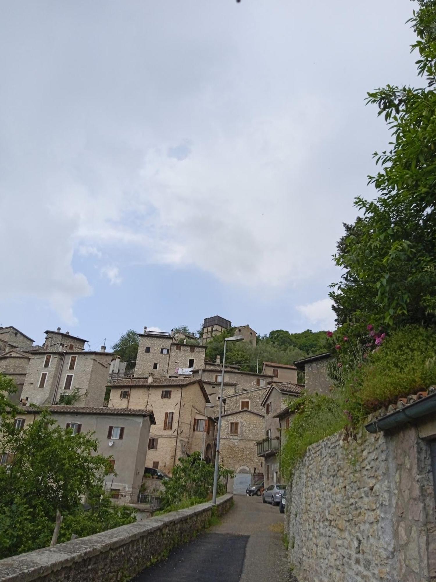 Appartamento Storico A Valle San Martino Di Spoleto Ngoại thất bức ảnh