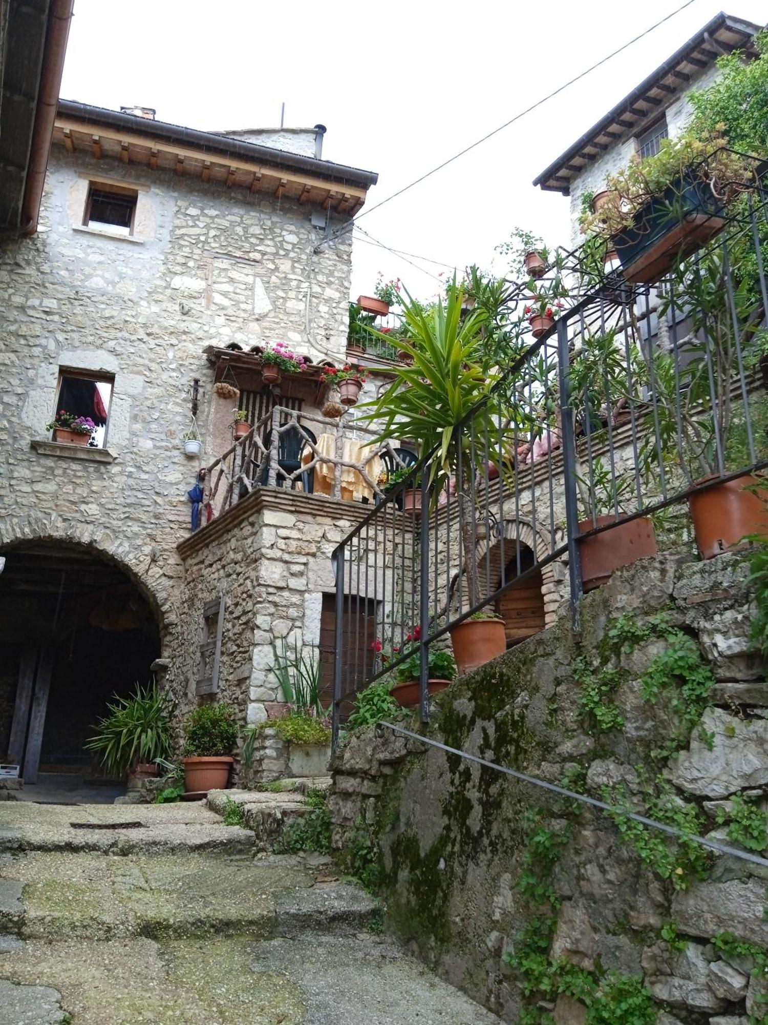 Appartamento Storico A Valle San Martino Di Spoleto Ngoại thất bức ảnh